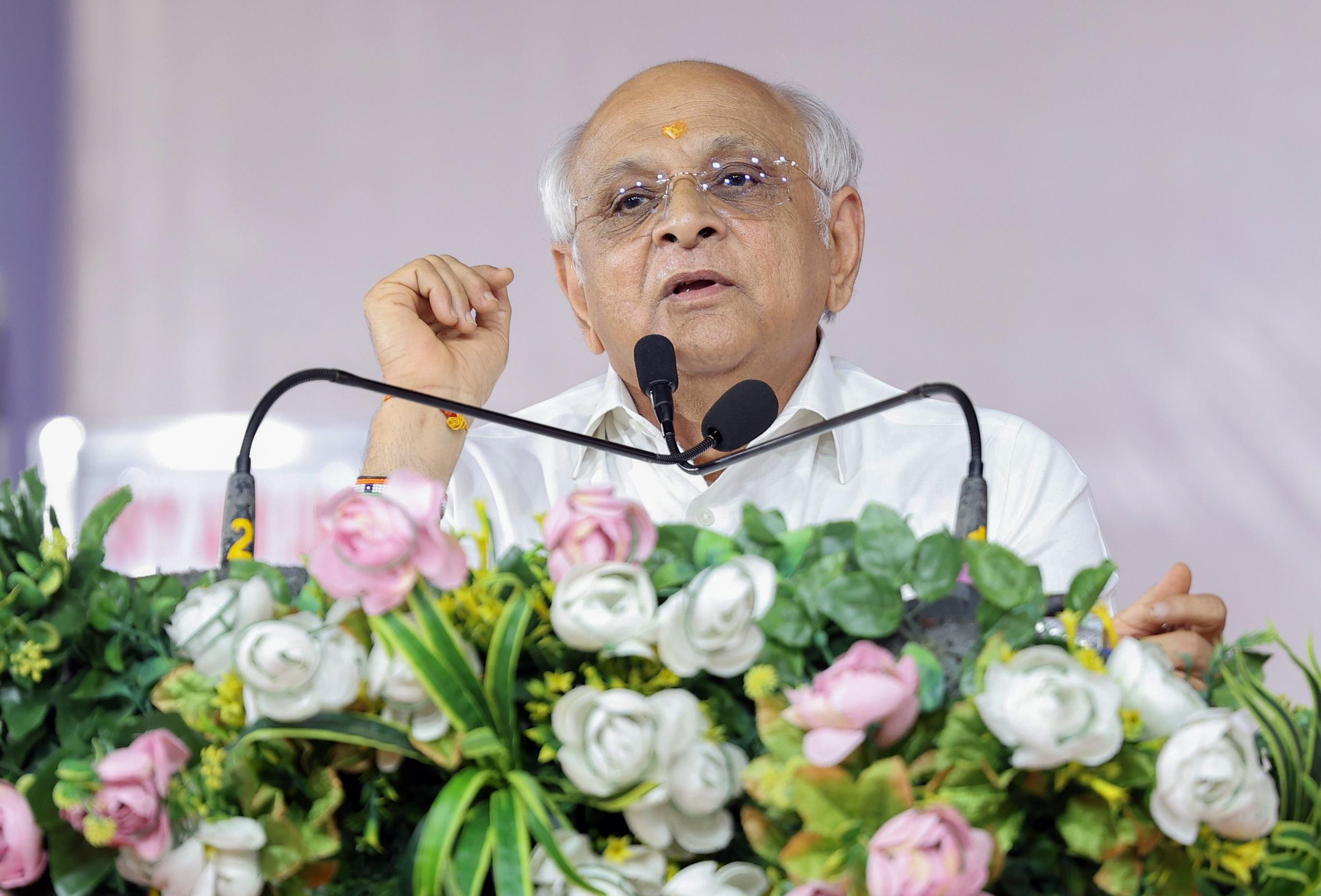 गुजरात : सरकार ने आदिवासी मरीजों के लिए अंग प्रत्यारोपण और रोबोटिक सर्जरी से जुड़ा लिया अहम फैसला