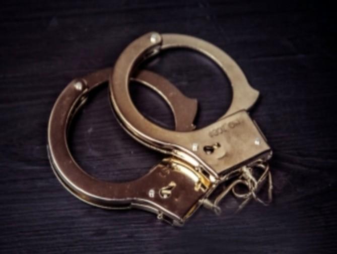 जम्मू-कश्मीर: कुपवाड़ा पुलिस ने चरस और हेरोइन के साथ दो ड्रग तस्करों को पकड़ा, एफआईआर दर्ज