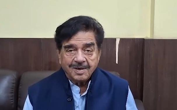 लालू यादव से मिले शत्रुघ्न सिन्हा, बोले- पुरानी दोस्ती है, कुशलक्षेम पूछने आया था