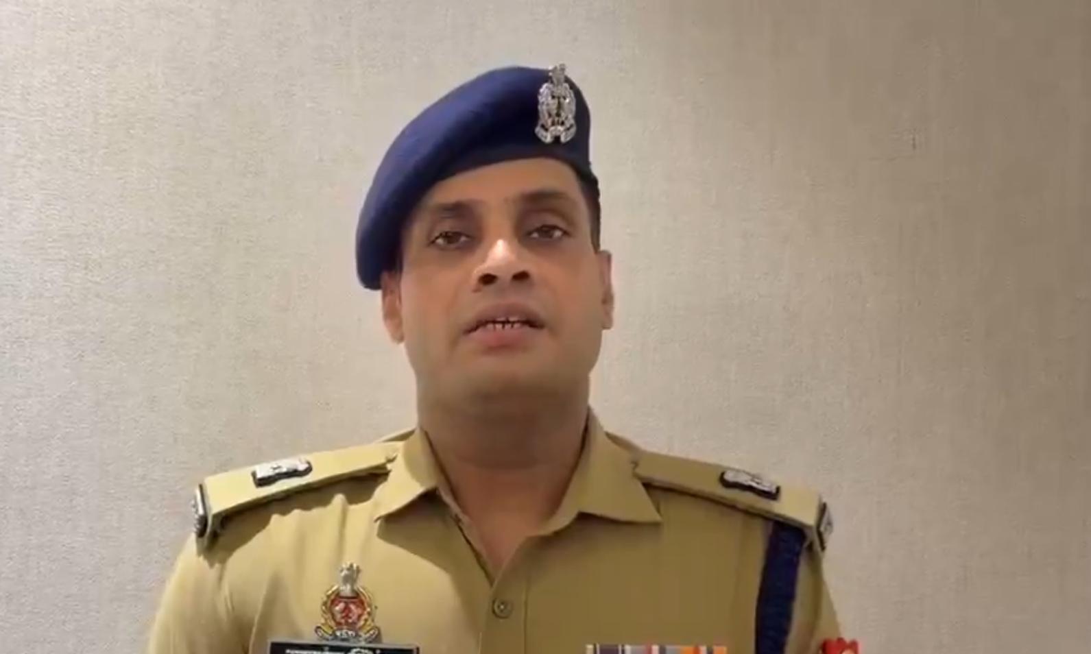 11 हजार केवी हाईटेंशन लाइन का तार टूटने से नोएडा में बड़ा हादसा, 5 लोग झुलसे, स्कूटी में लगी आग