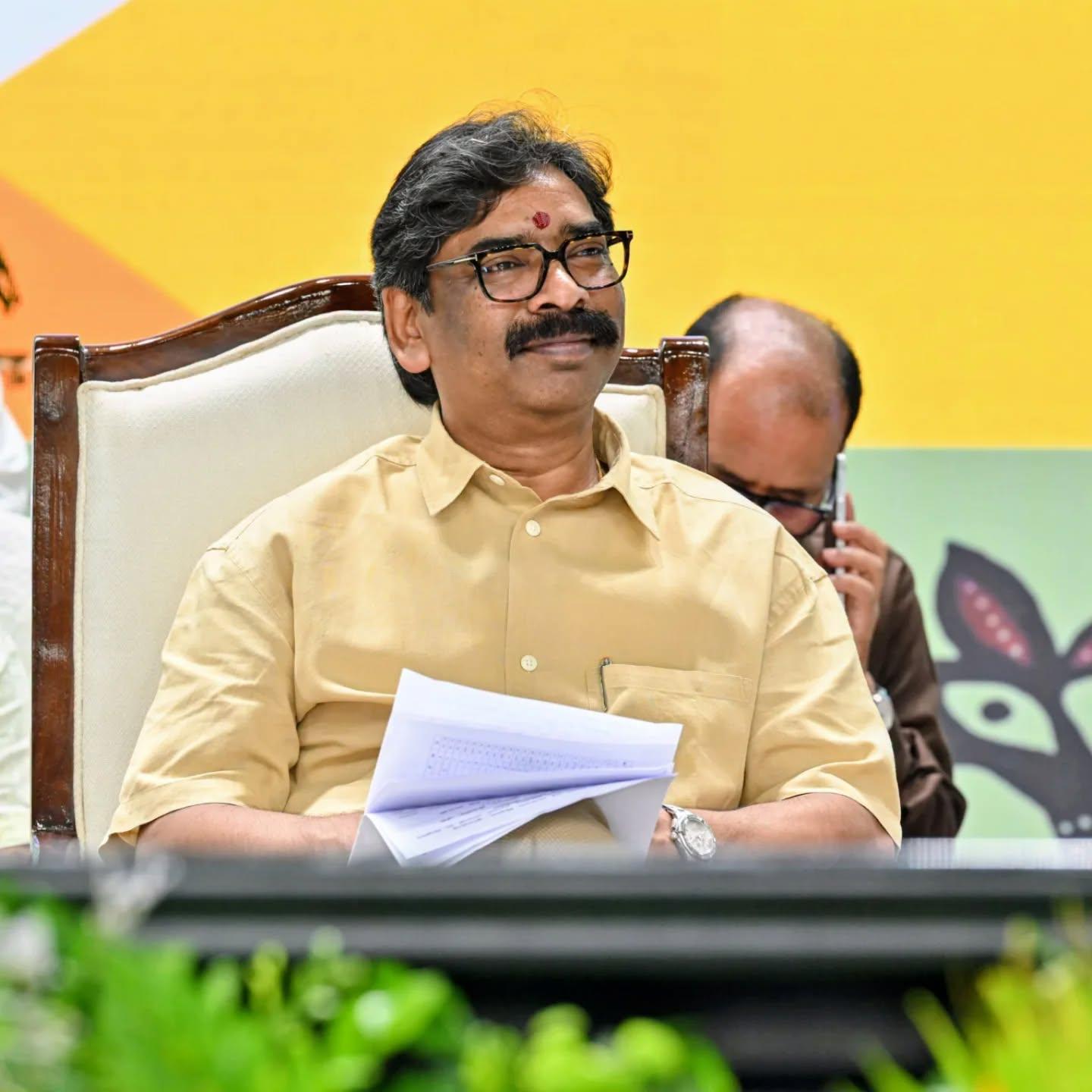 झारखंड के सभी वन क्षेत्रों का एक महीने में बनेगा डिजिटल रिकॉर्ड, सीएम ने लंबित वन पट्टों के जल्द निपटारे का दिया निर्देश