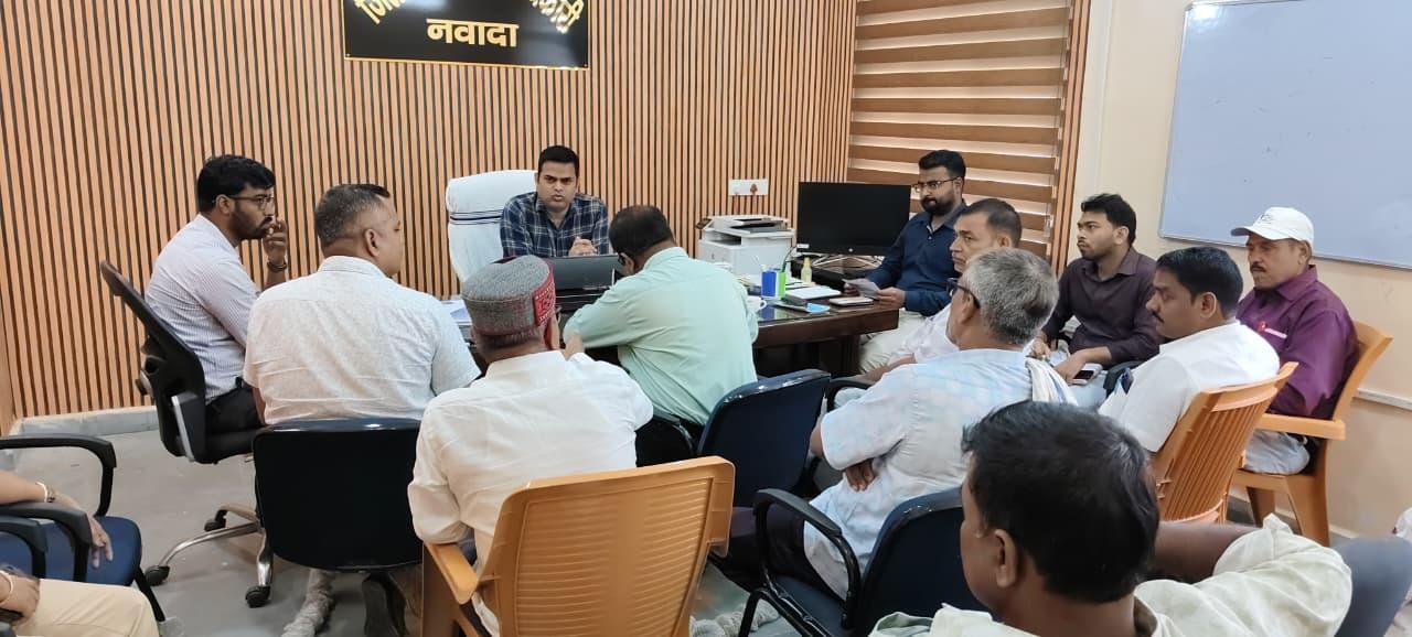 नवादा में यातायात व्यवस्था सुधारने की पहल, बस और तीन पहिया वाहन संचालकों को दिए गए सख्त निर्देश